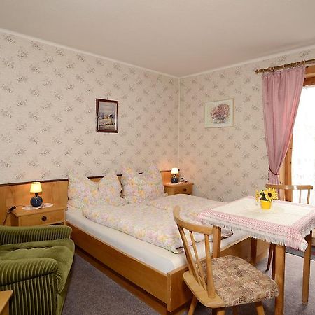 Haus Wieshammer Niedernsill Szoba fotó