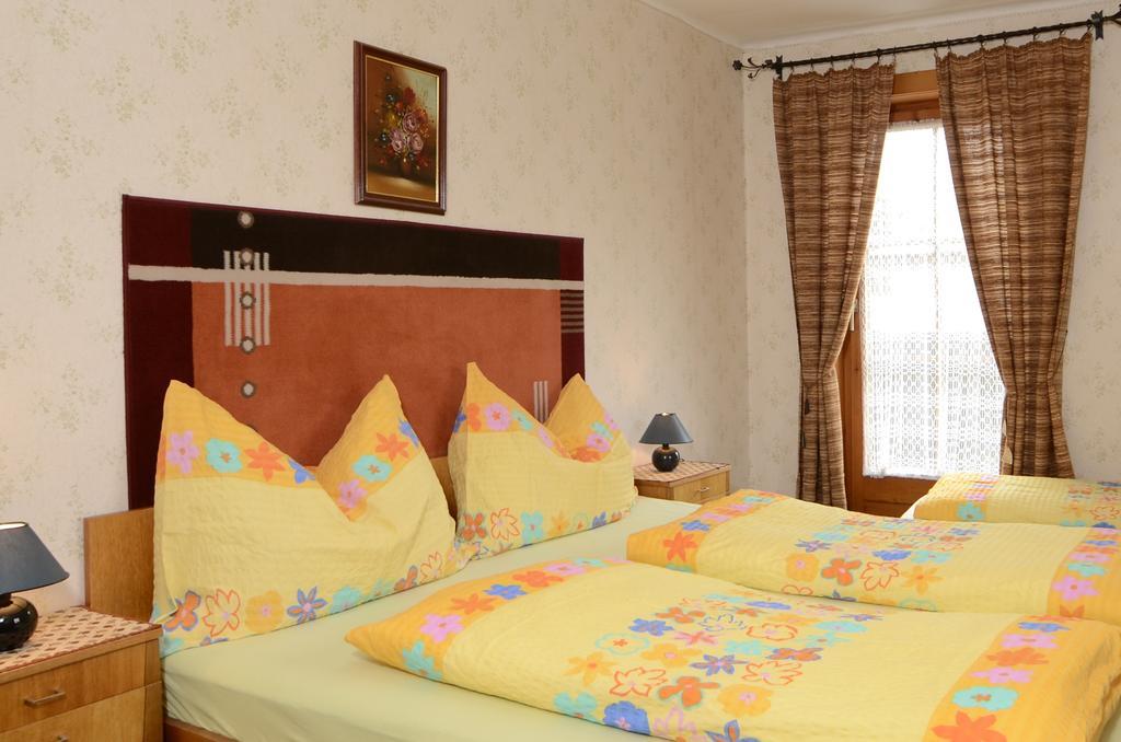 Haus Wieshammer Niedernsill Szoba fotó